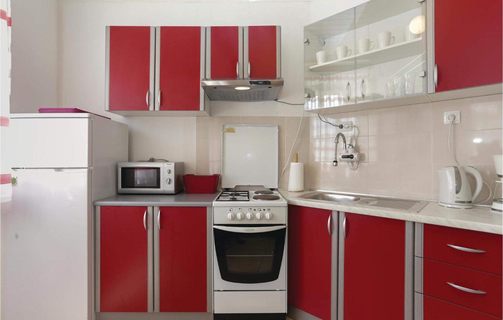 Kaštela 2 Bedroom Stunning Apartment In Kastel Kambelovac מראה חיצוני תמונה